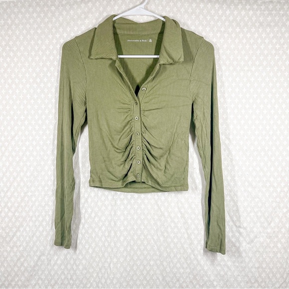 Abercrombie &‎ Fitch Green Ribbed Button Front Top - Picture 2 of 5